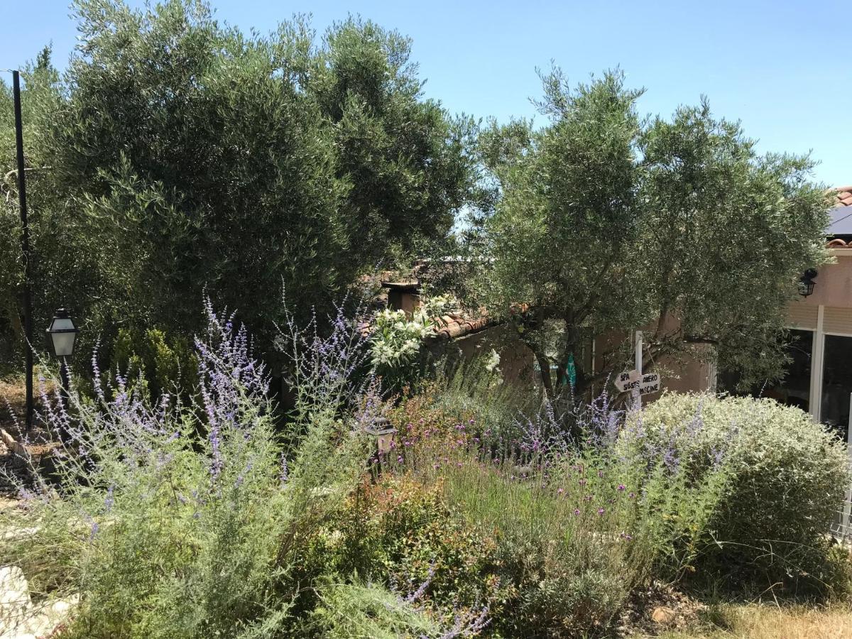 Chambre D Hotes Au Coeur Des Oliviers Marsella Exterior foto
